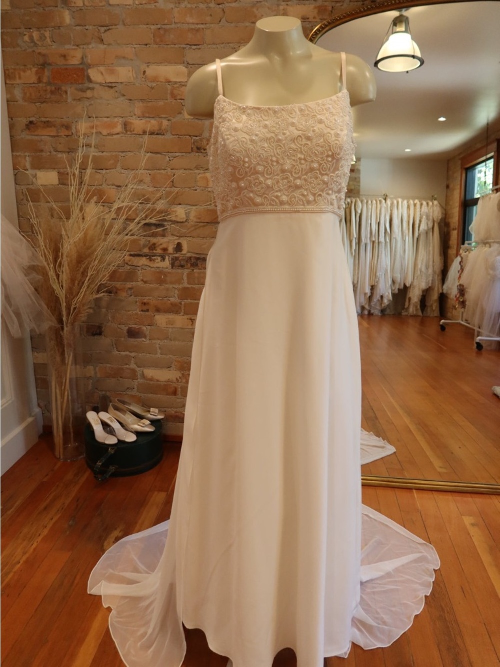 1990s Pearl Empire Gown - Picture 4 of 10